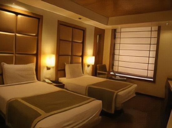 Almondz Hotel Nuova Delhi Esterno foto