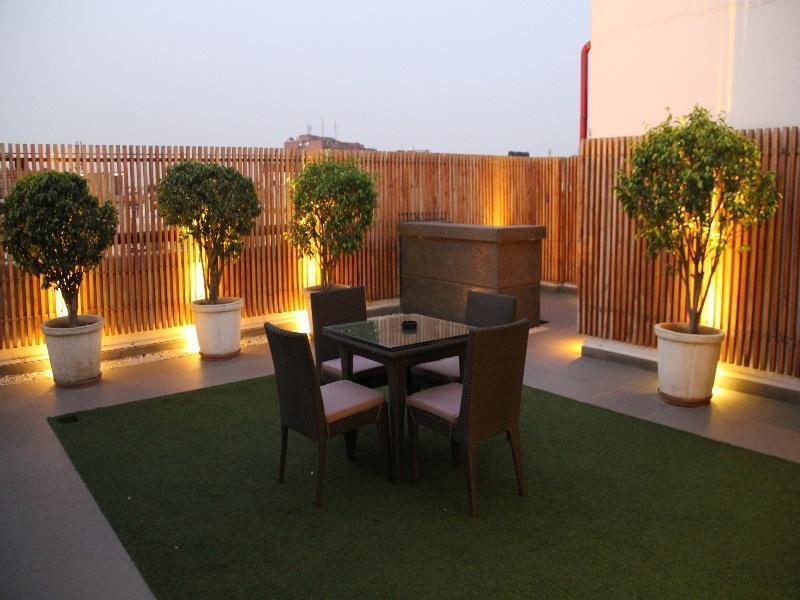 Almondz Hotel Nuova Delhi Esterno foto
