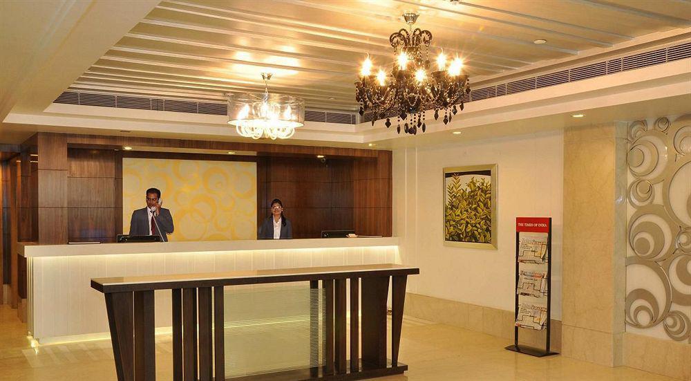 Almondz Hotel Nuova Delhi Esterno foto